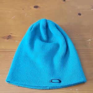 Oakley Fine Knit Beanie (SWIMMING POOL COLOR)